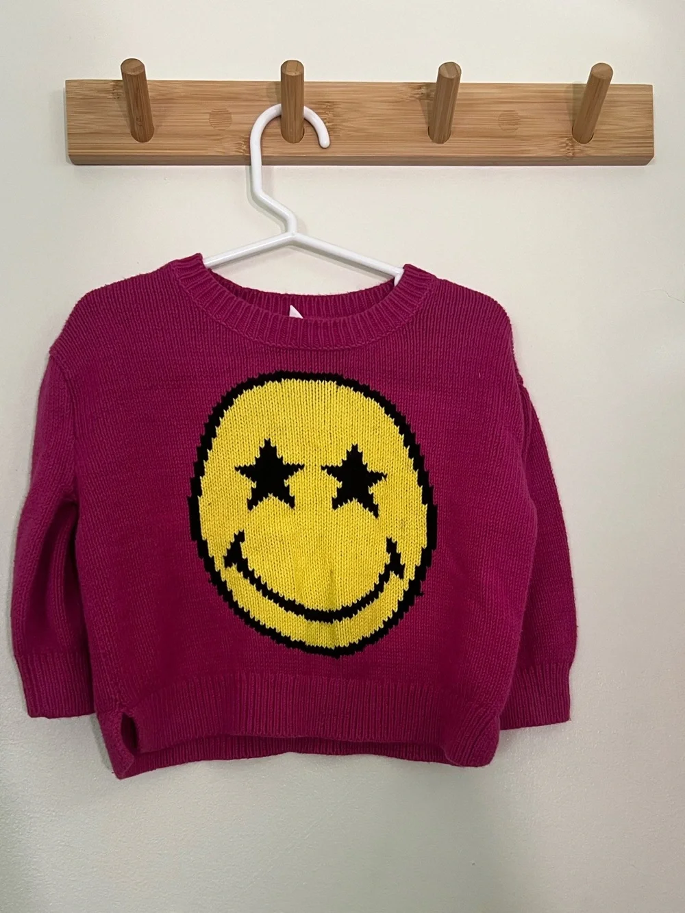 GAP Fuchsia Knit toddler girls cotton Sweater with Yellow Smiley Face no flaws
